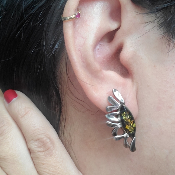 Green Amber Silver Earring - Picture 2 of 4